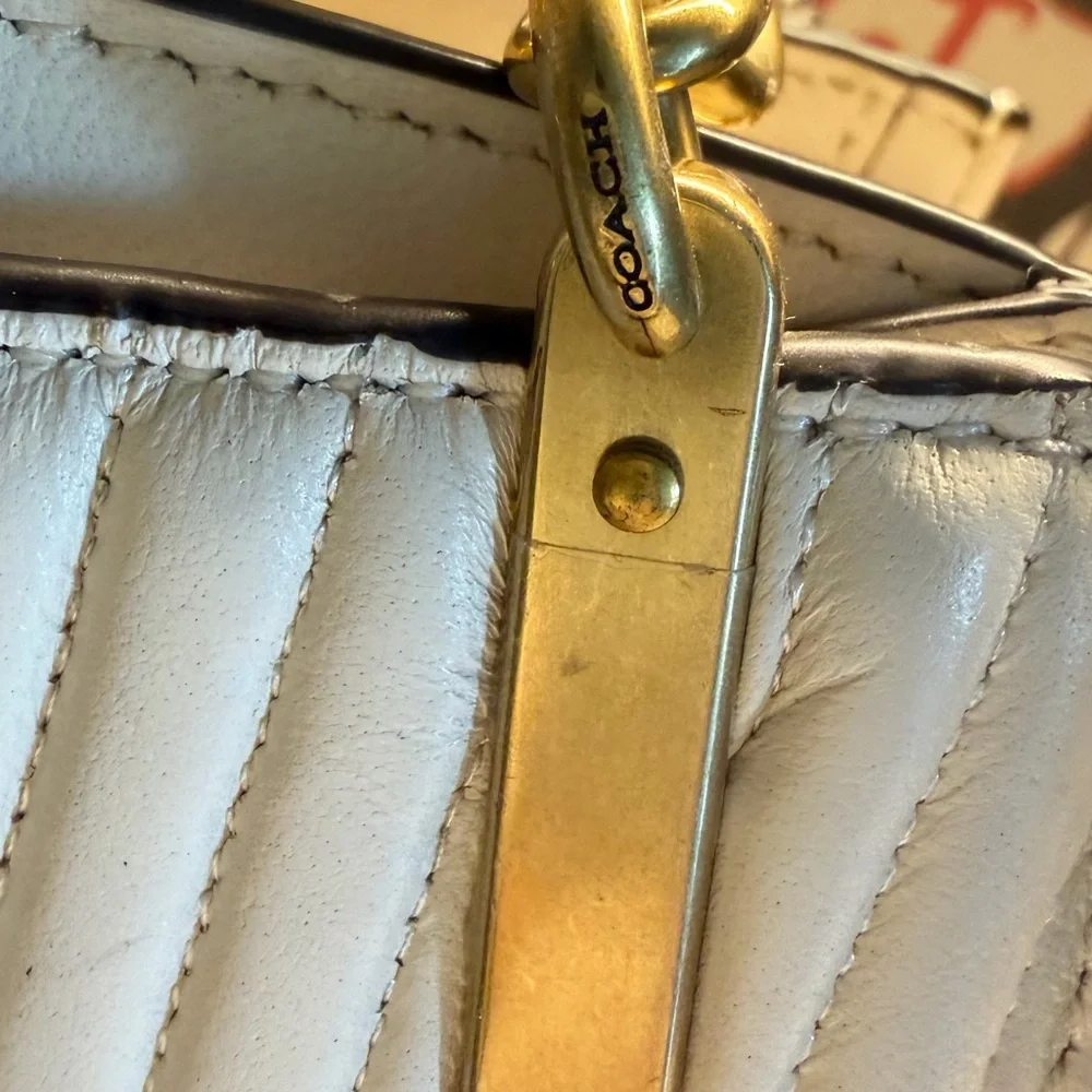 Coach Kisslock Dreamer 21 With Quilting And Rivets